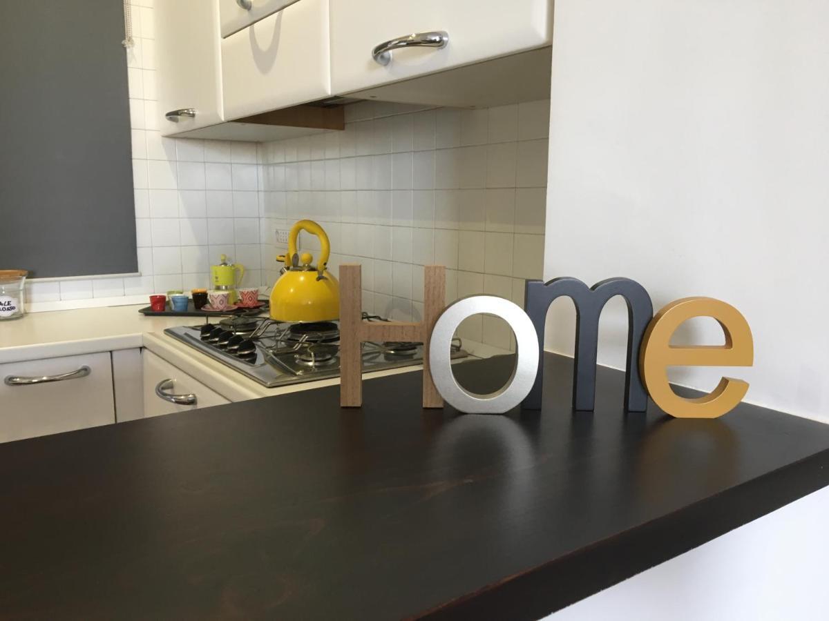 Michi'S Home - Attico In Centro Μπάρι Εξωτερικό φωτογραφία