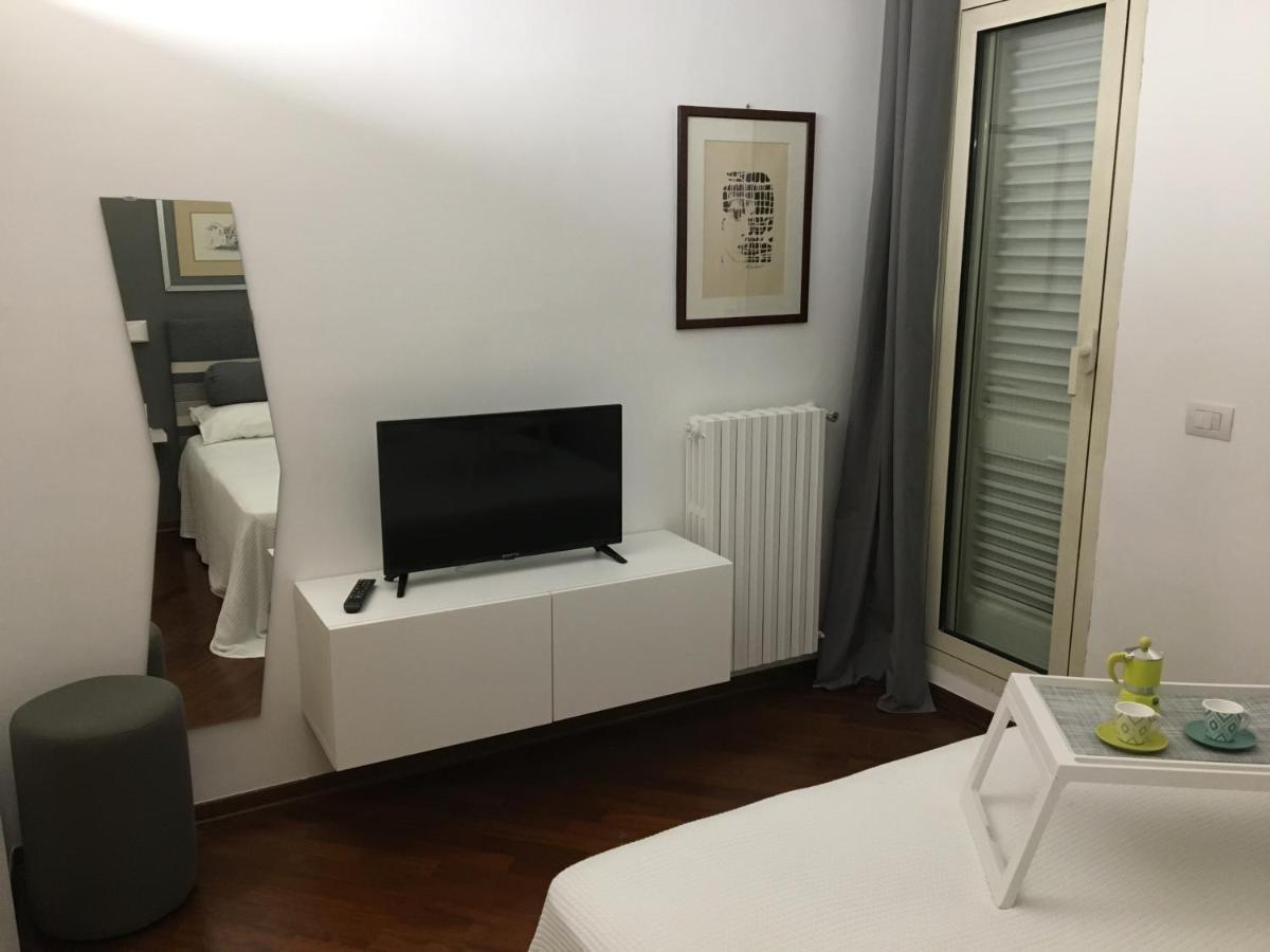 Michi'S Home - Attico In Centro Μπάρι Εξωτερικό φωτογραφία